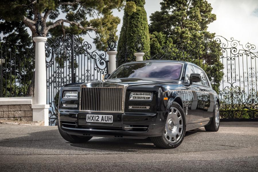 Rolls-Royce Phantom EWB 2012 года  (фото 32 из 34)